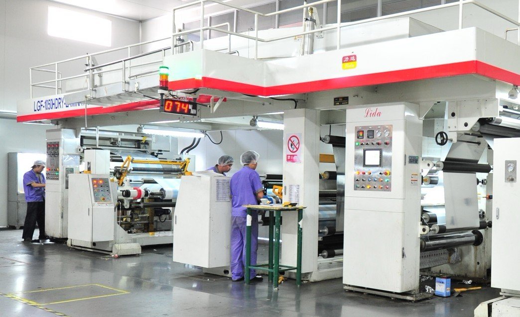 Flexible packaging laminating machine